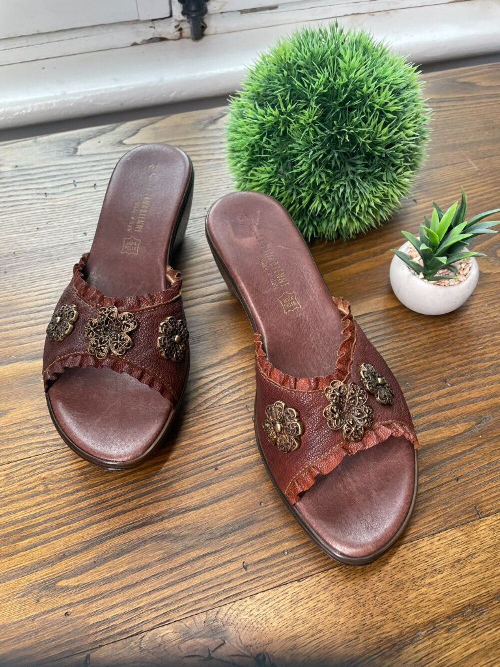 La Canadienne Leather Wedge Slide Sandals Bronze Filigree Flower Brown